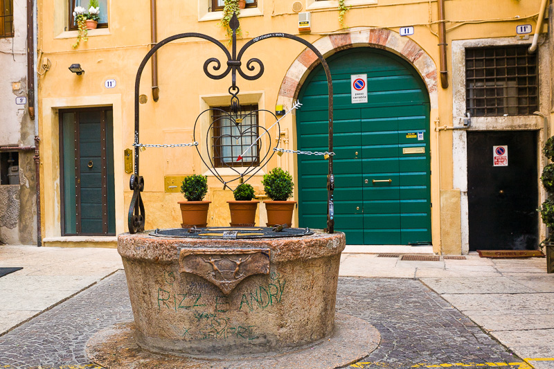 Wilma Chasseur”A QUALE POZZO&nbsp;ANDIAMO?”