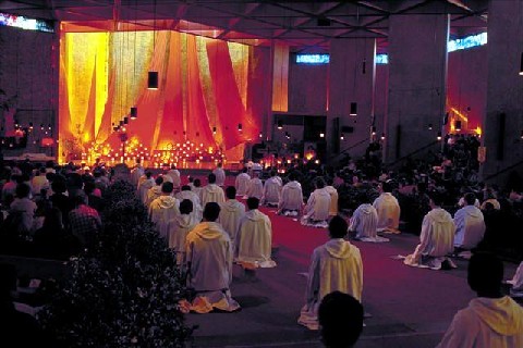 DAL «COMMENTO SUL SALMO 118» DI SANT’AMBROGIO,”SANTO È IL TEMPIO DI DIO, CHE SIETE&nbsp;VOI”