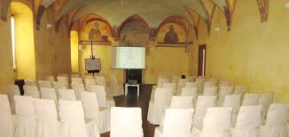 Risultati immagini per sala da matrimonio vuota