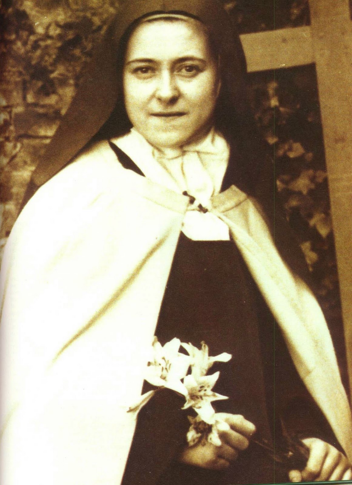 DALL’«AUTOBIOGRAFIA» DI SANTA TERESA DI GESÙ BAMBINO,”NEL CUORE DELLA CHIESA IO SARÒ L’AMORE”