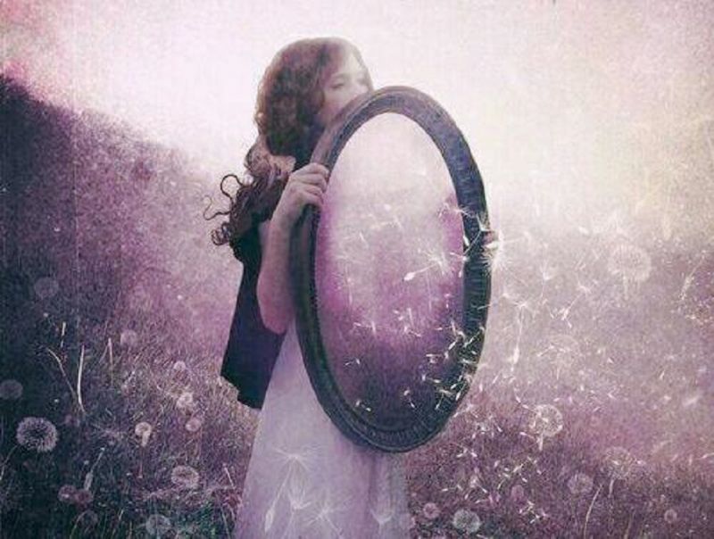 P. Gaetano Piccolo S.J.”Specchio delle mie brame… Dimmi solo quello che mi&nbsp;piace”