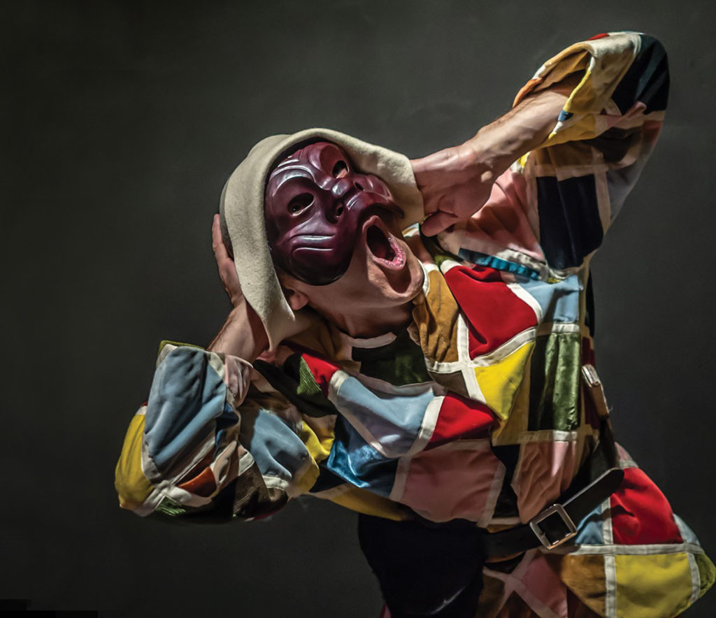 don Lucio D’abbraccio “Non potete servire Dio e la ricchezza!”