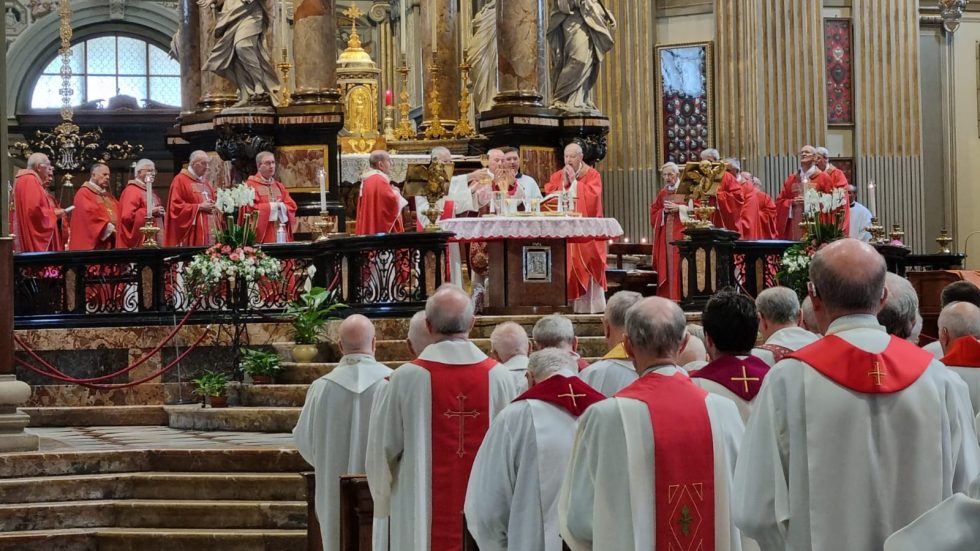 Dalla «Lettera ai cristiani di Filadelfia» di sant’Ignazio di Antiochia”Uno solo è il vescovo con i presbiteri e i&nbsp;diaconi”