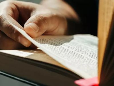 Dalle «Lettere pasquali» di Sant’Atanasio,”Il mistero pasquale riunisce nell’unità della fede coloro che sono lontani col&nbsp;corpo”